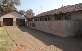 3 Bedroom House in Bakerton