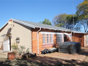 4 Bed House in Homestead Apple Orchards