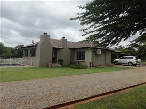 1 ha Farm in Kameeldrift East