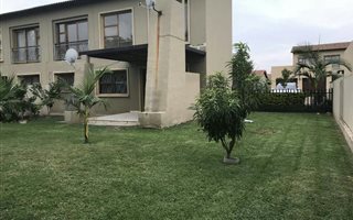3 Bedroom Townhouse in Waterval East