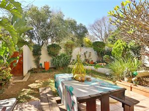 3 Bed Townhouse in Bryanston
