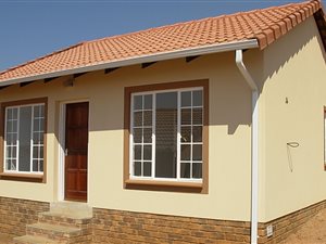 2 Bed House in Vanderbijlpark CE3