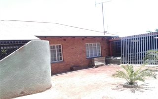 3 Bedroom House in Vanderbijlpark CW6