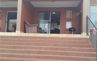 3 Bedroom Apartment in Laser Park