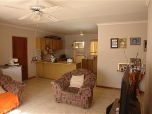 3 Bed House in Rhodesdene
