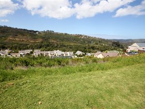 915 m² Land available in Green Pastures