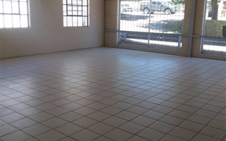 220 m² Commercial space in Evander