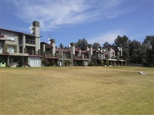 3 Bed Apartment in Vaalpark