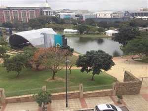 Office space in Newlands West
