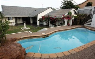 6 Bedroom House in Herrwood Park