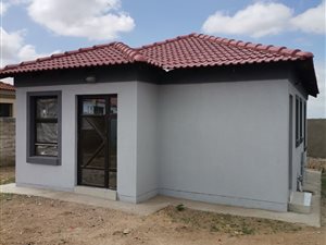 3 Bed House in Mahlasedi Park