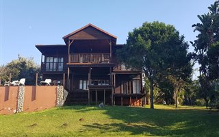 4 Bedroom House in Bazley Beach