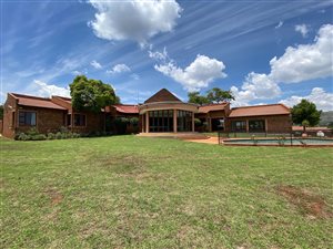 4 Bed House in Ruimsig