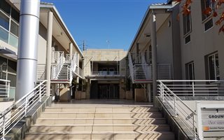 124 m² Office Space in Greenstone Hill