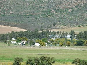 2768 ha Farm in Graafwater