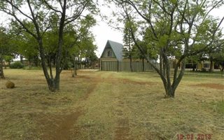 8 Bedroom House in Rooiwal