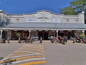 Commercial space in Mataffin