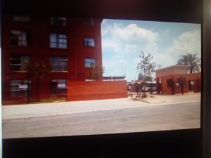 2 Bed Apartment in Eloffsdal