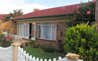 2 Bedroom Apartment in Doringkruin