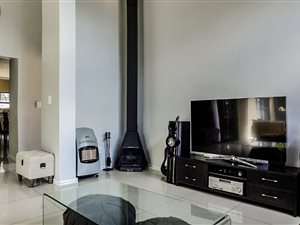 3 Bed Simplex in Randpark