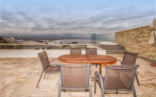 4 Bedroom Apartment in Signal Hill