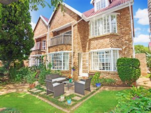 2 Bed Apartment in Radiokop