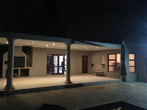 5 Bed House in Kyalami Estate