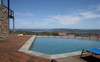 8 Bedroom House in Simola