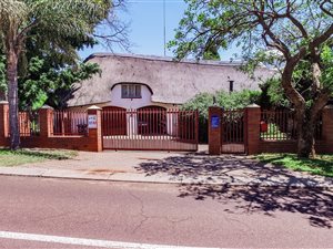 5 Bed House in Amandasig