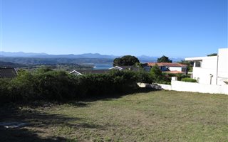 802 m² Land available in Bowtie