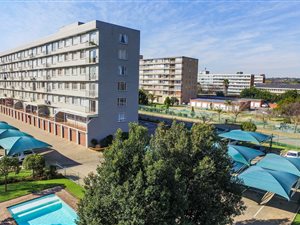 3 Bed Apartment in Queenswood