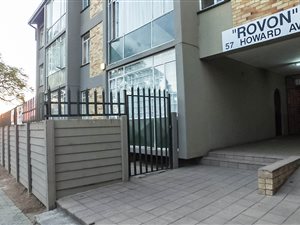 1 Bed Apartment in Westdene