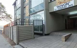 1 Bedroom Apartment in Westdene