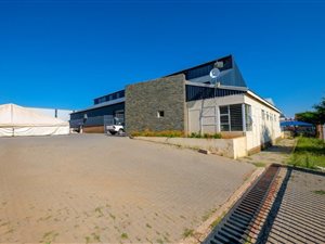 1020 m² Industrial space in Monavoni