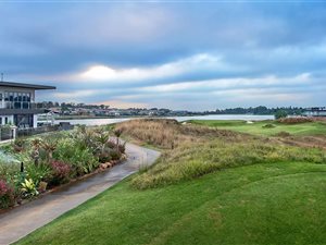 1968 m² Land available in Cloverdene