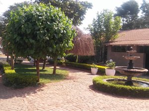 2 Bed Flat in Montana Gardens
