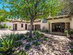 4 Bed House in Dainfern Golf Estate
