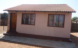 2 Bedroom House in Soshanguve