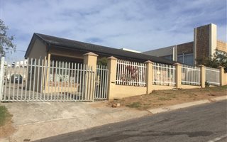 4 Bedroom House in Malabar
