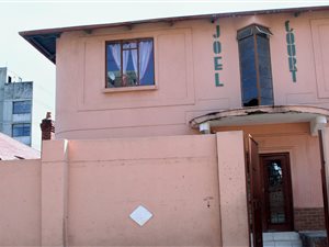 2 Bed Apartment in Yeoville