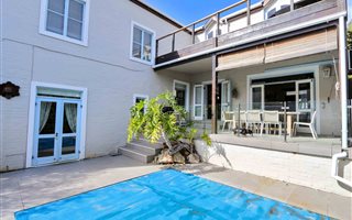 3 Bedroom House in Hout Bay and surrounds