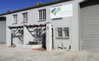 194 m² Industrial space in Airport Industria