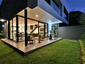 3 Bed Cluster in Hyde Park