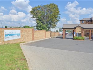 2 Bed Apartment in Halfway Gardens