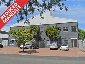 2460 m² Industrial space in Epping