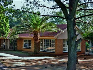 1.2 ha Farm in Glendonald AH