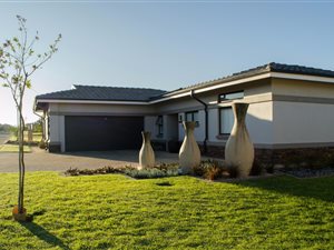 3 Bed Cluster in Benoni CBD