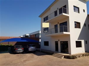 758 m² Industrial space in Halfway House