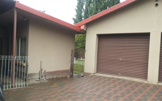3 Bedroom House in Vanderbijlpark SW5
