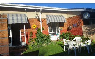 2 Bedroom Simplex in Hermanstad